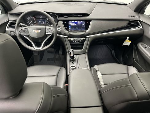 New 2025 Cadillac XT6 Luxury w/ LPO, Floor Liner Package image 4