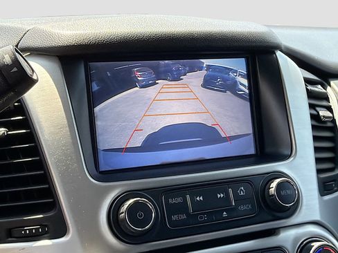 Used 2017 GMC Yukon SLT RWD image 10