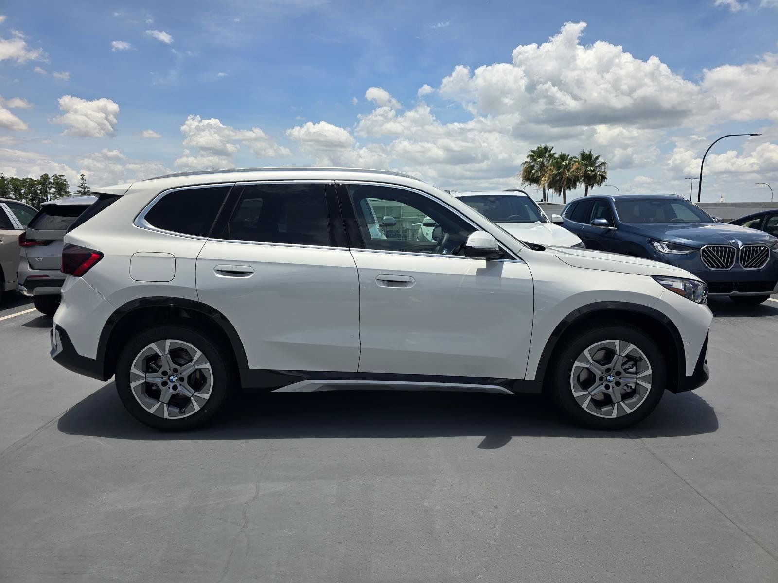 New 2026 BMW X1 xDrive28i w/ Convenience Package AWD/4WD image 2