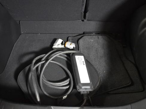 Certified 2024 Nissan Leaf SV Plus FWD image 31