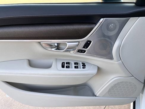 Used 2020 Volvo V90 T6 Cross Country w/ Protection Package Premier image 8