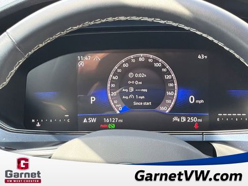 Used 2024 Volkswagen Taos SE image 16