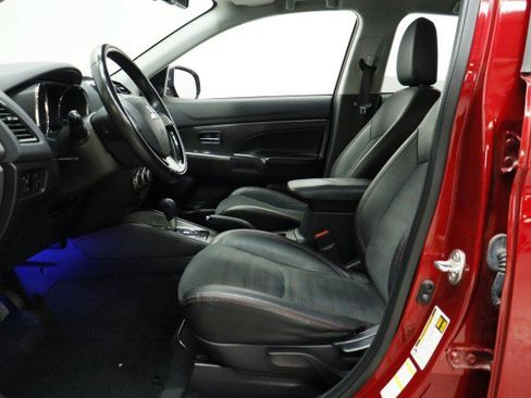 Used 2023 Mitsubishi Outlander Sport SE AWD/4WD image 7