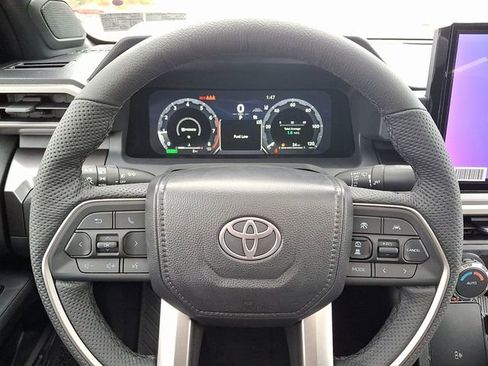 New 2025 Toyota Tacoma TRD Off-Road AWD/4WD image 16