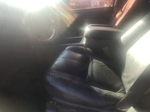 Used 2012 Chevrolet Suburban LT RWD image 39
