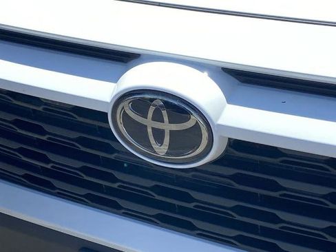Used 2025 Toyota RAV4 XLE w/ Convenience Package AWD/4WD image 27