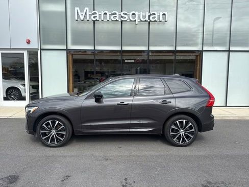 Used 2025 Volvo XC60 B5 Plus AWD/4WD image 2