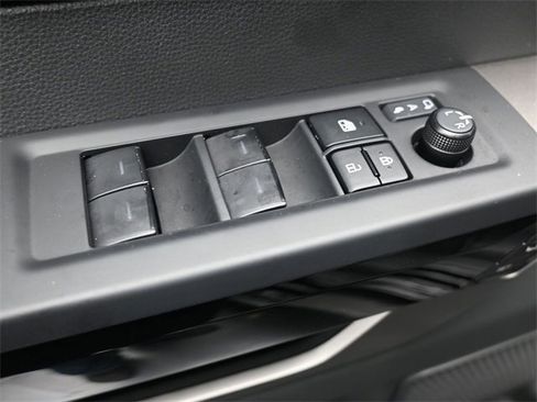 Used 2025 Toyota Tundra Limited image 13