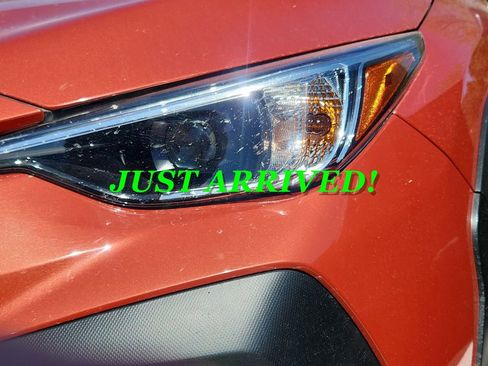 Used 2025 Subaru Crosstrek 2.0i Premium image 4