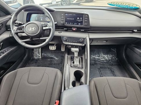 Certified 2025 Hyundai Elantra Sport w/ Cargo Package FWD image 16
