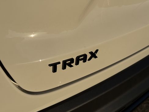 New 2026 Chevrolet Trax RS w/ Sunroof Package image 38