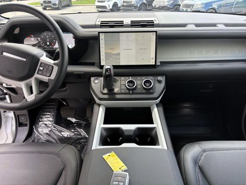 Used 2025 Land Rover Defender 110 S AWD/4WD image 23