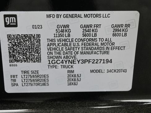 Used 2023 Chevrolet Silverado 2500 LT w/ Midnight Edition image 17