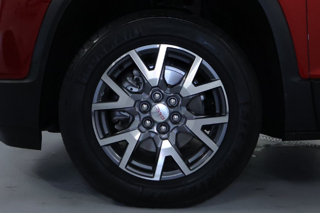 Used 2023 GMC Acadia SLT AWD/4WD image 35