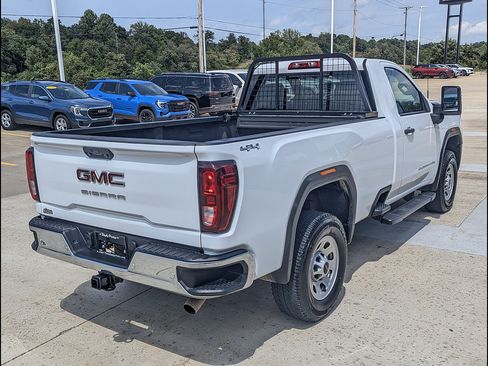 Used 2024 GMC Sierra 3500 Pro AWD/4WD image 7