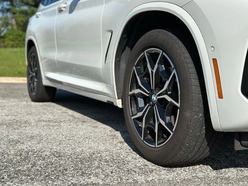 Certified 2024 BMW X3 xDrive30i w/ M Sport Package AWD/4WD image 10