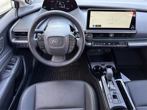 Used 2025 Toyota Prius Limited image 11