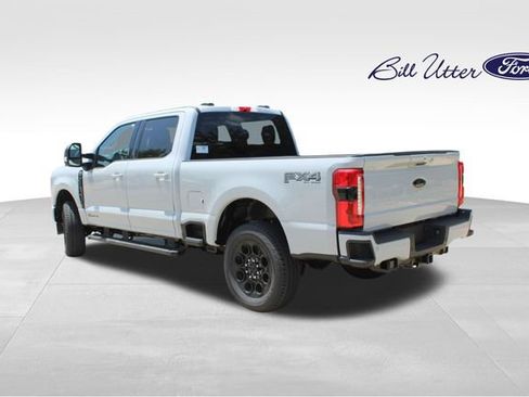 New 2026 Ford F250 Lariat w/ Black Appearance Package AWD/4WD image 4