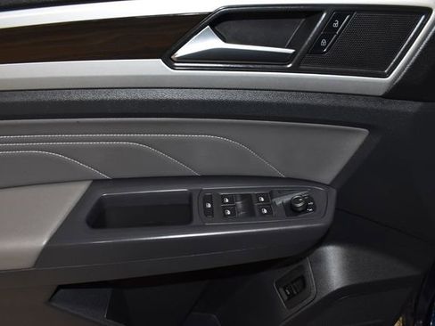 Used 2021 Volkswagen Atlas SE image 26