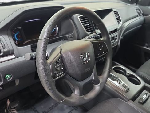 Used 2021 Honda Passport Sport image 16