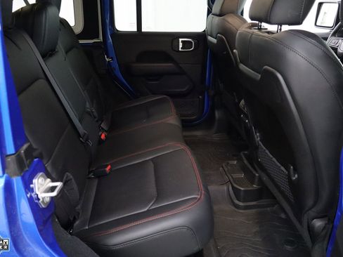 Used 2025 Jeep Wrangler Unlimited Rubicon image 27