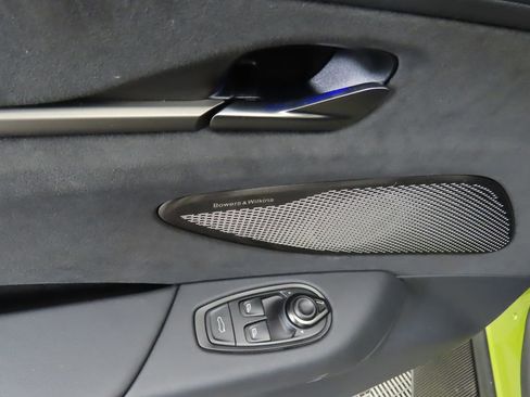 Used 2025 Aston Martin V8 Vantage Coupe image 20