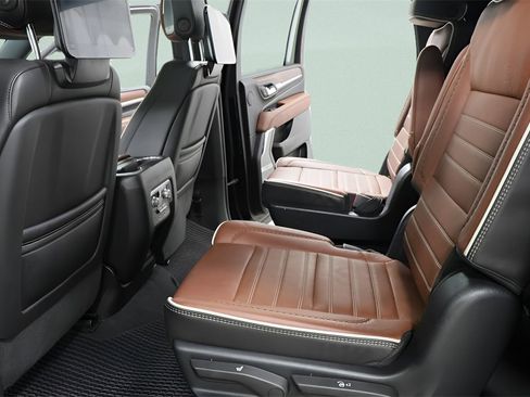 Used 2023 GMC Yukon XL Denali Ultimate image 28