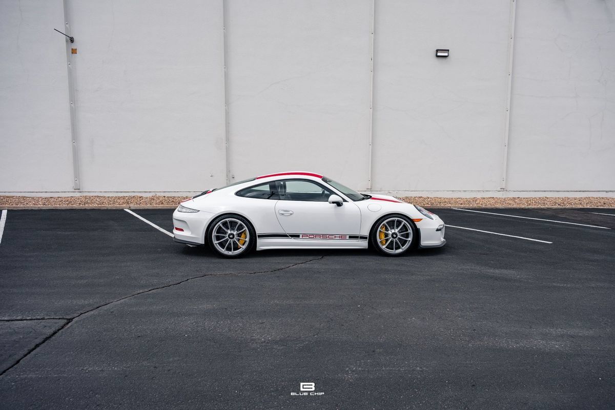 Used 2016 Porsche 911 R RWD image 4