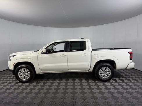 Used 2024 Nissan Frontier SV w/ SV Convenience Package AWD/4WD image 11