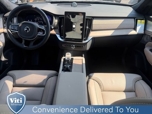 New 2026 Volvo XC90 T8 Ultra w/ Lounge Package AWD/4WD image 2