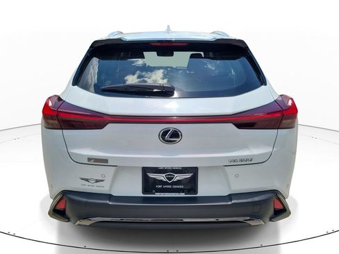 Used 2019 Lexus UX 200 F Sport w/ F Sport Premium Package FWD image 3
