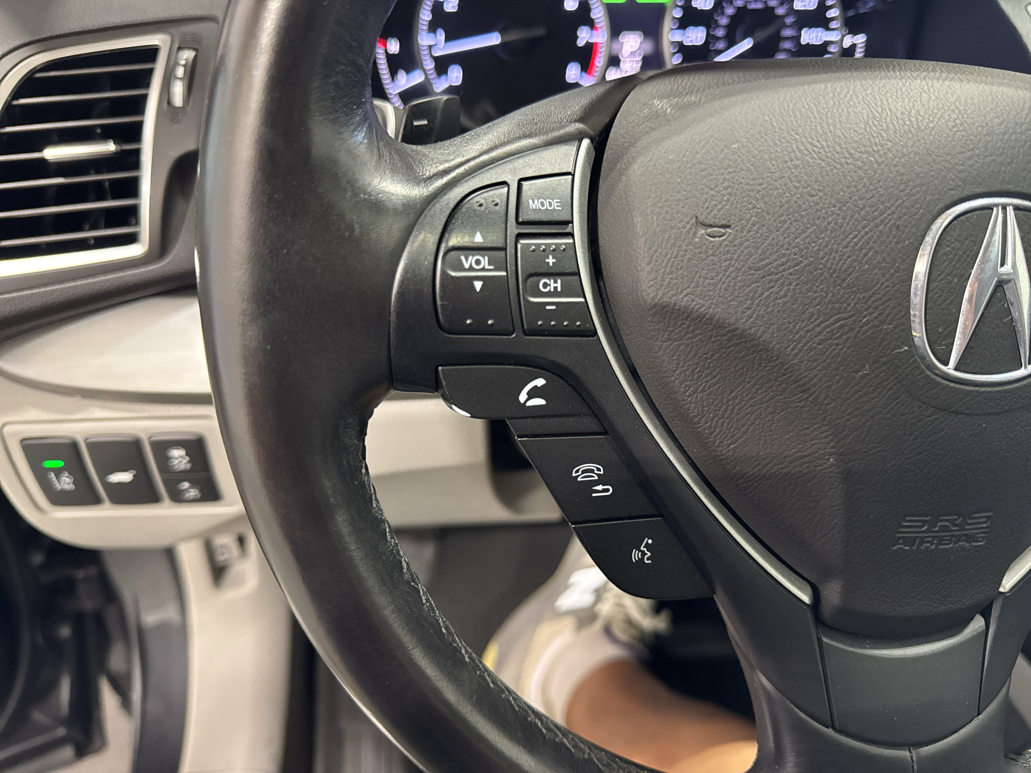 Used 2016 Acura RDX w/ Technology Package AWD/4WD image 25
