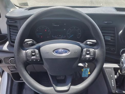 New 2025 Ford Transit 250 148 Medium Roof image 11