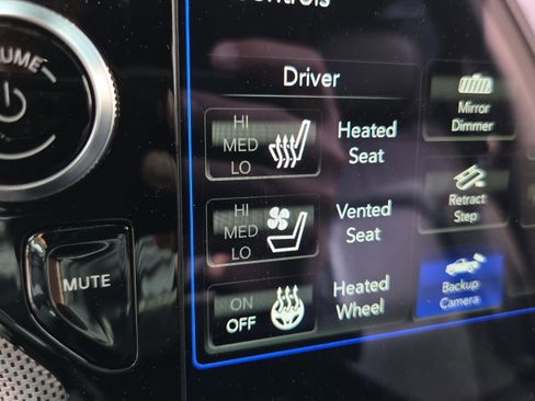 Used 2021 RAM 1500 Limited image 17