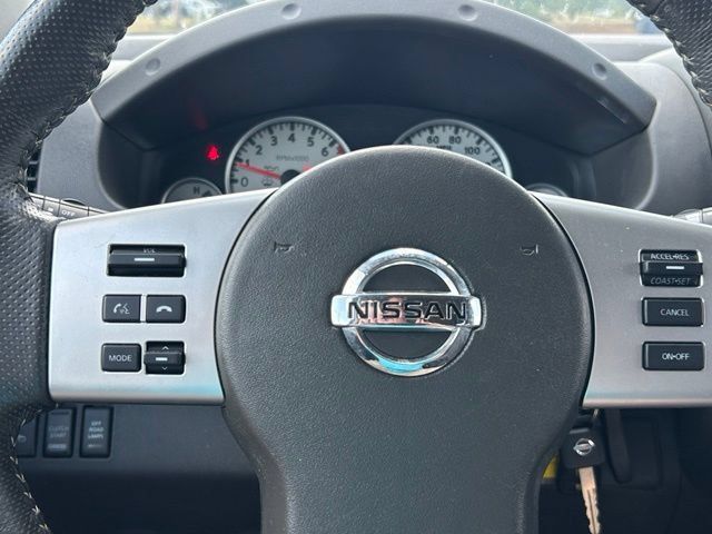 Used 2015 Nissan Xterra PRO-4X w/ Nevada Tow Package AWD/4WD image 11