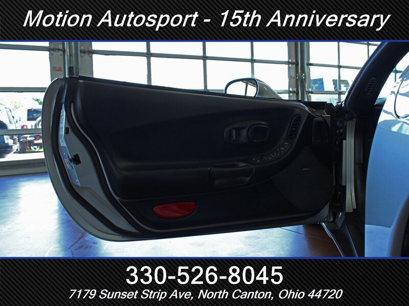 Used 2002 Chevrolet Corvette Convertible w/ Preferred Equipment Group2 RWD image 14