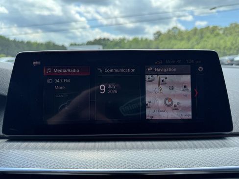 Used 2019 BMW 530i w/ M Sport Package RWD image 25