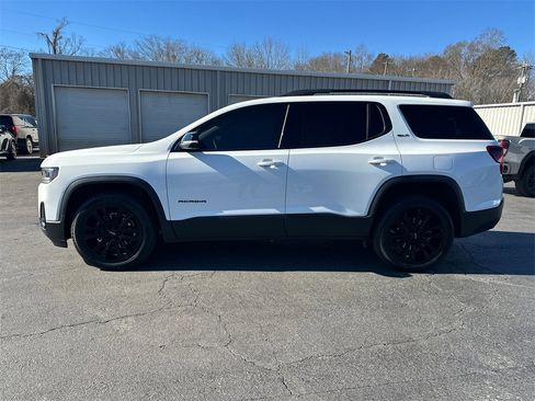 Used 2023 GMC Acadia SLT w/ Elevation Edition image 9