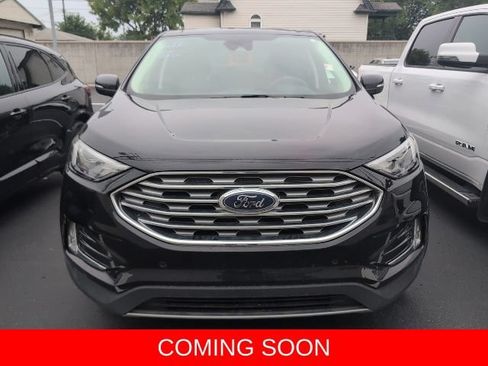 Used 2024 Ford Edge Titanium AWD/4WD image 2