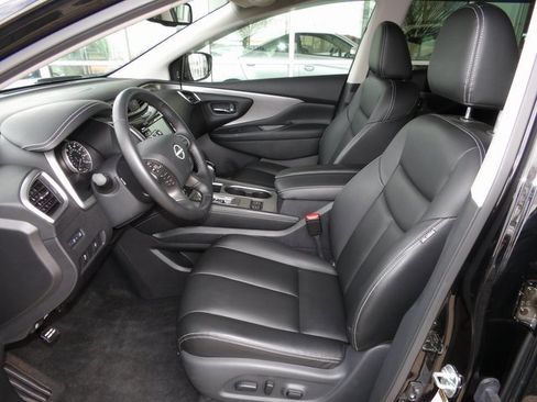 Certified 2024 Nissan Murano SV image 18