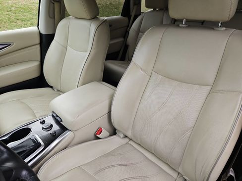 Used 2018 INFINITI QX60 AWD w/ Premium Plus Package image 11