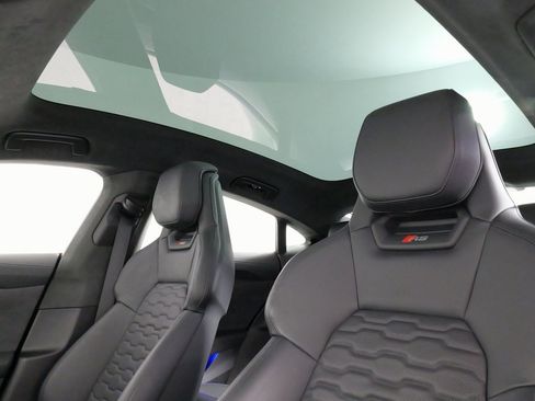 Used 2024 Audi RS e-tron GT w/ Carbon Performance Package image 33