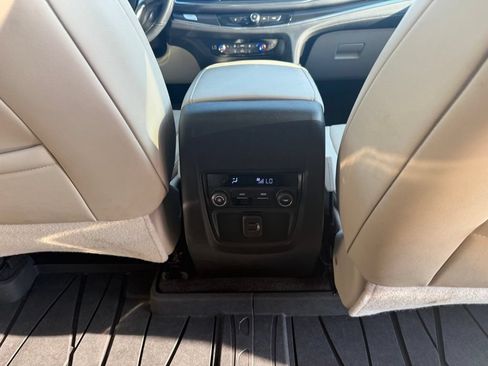 Used 2023 Buick Enclave Essence w/ Experience Buick Package AWD/4WD image 16