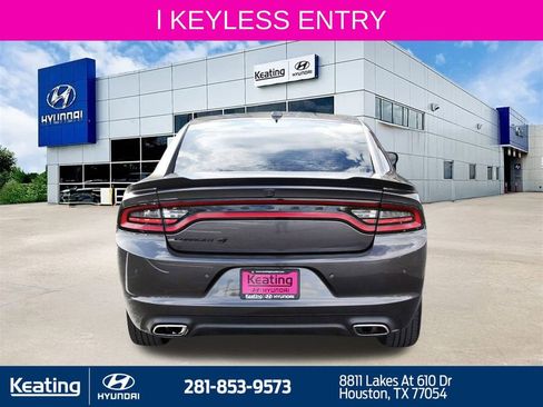 Used 2023 Dodge Charger SXT w/ Blacktop Package image 6