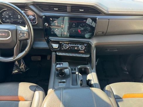 Used 2023 GMC Sierra 1500 AT4 w/ AT4 Preferred Package AWD/4WD image 2