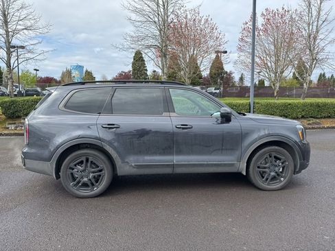 Used 2025 Kia Telluride EX X-Line image 8