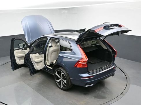 Used 2023 Volvo XC60 B5 Ultimate w/ Protection Package Premier image 49