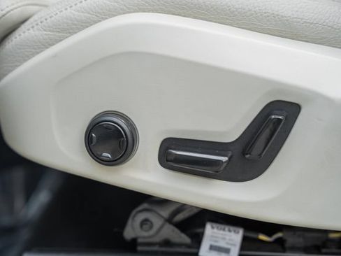 Used 2018 Volvo XC60 T8 Inscription w/ Advanced Package AWD/4WD image 33