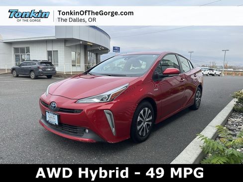 Used 2022 Toyota Prius LE image 8