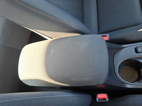 Used 2025 Toyota Corolla LE FWD image 20